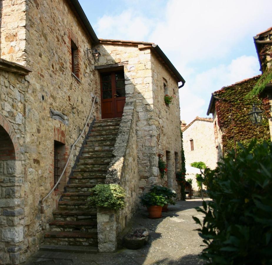 Borgo Livernano - Farmhouse With Pool Radda in Chianti Eksteriør billede