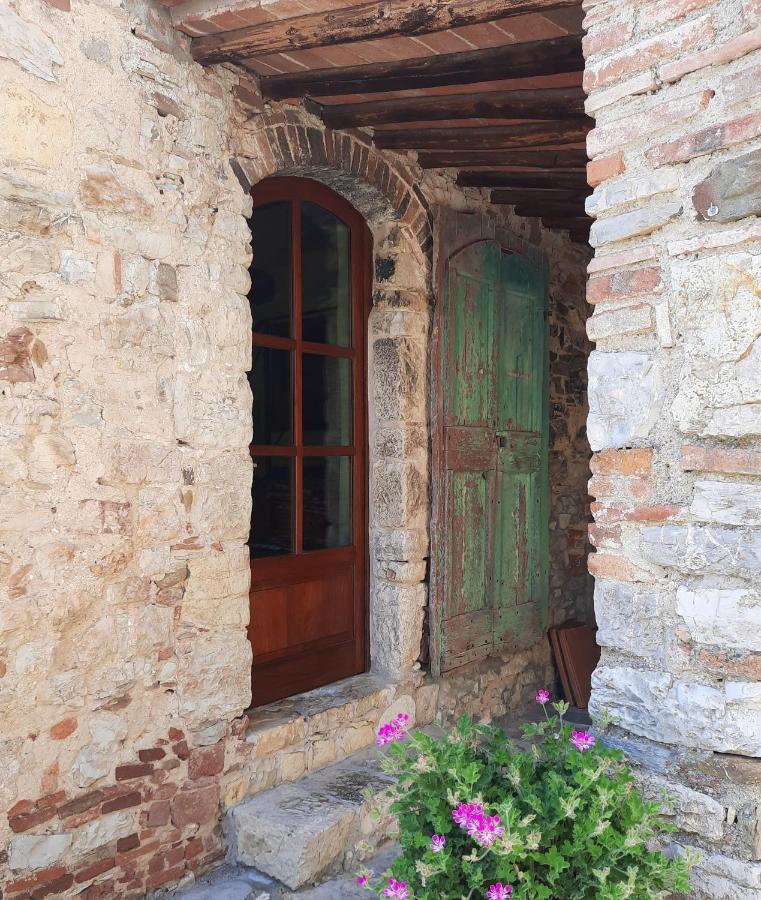 Borgo Livernano - Farmhouse With Pool Radda in Chianti Eksteriør billede