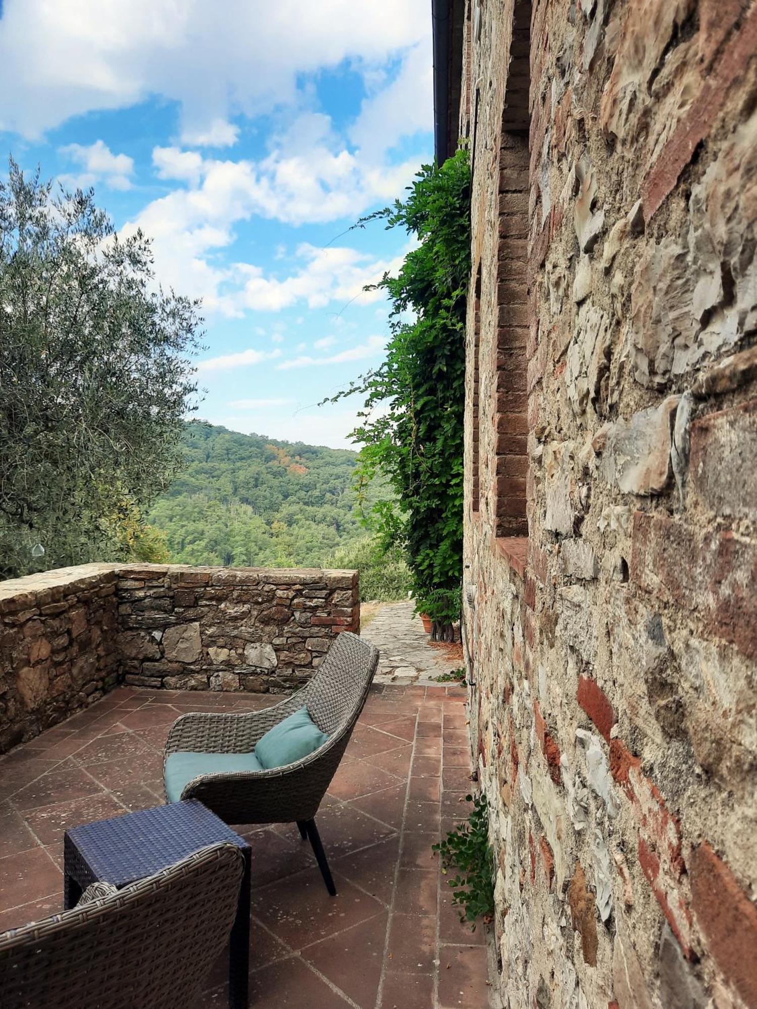 Borgo Livernano - Farmhouse With Pool Radda in Chianti Eksteriør billede