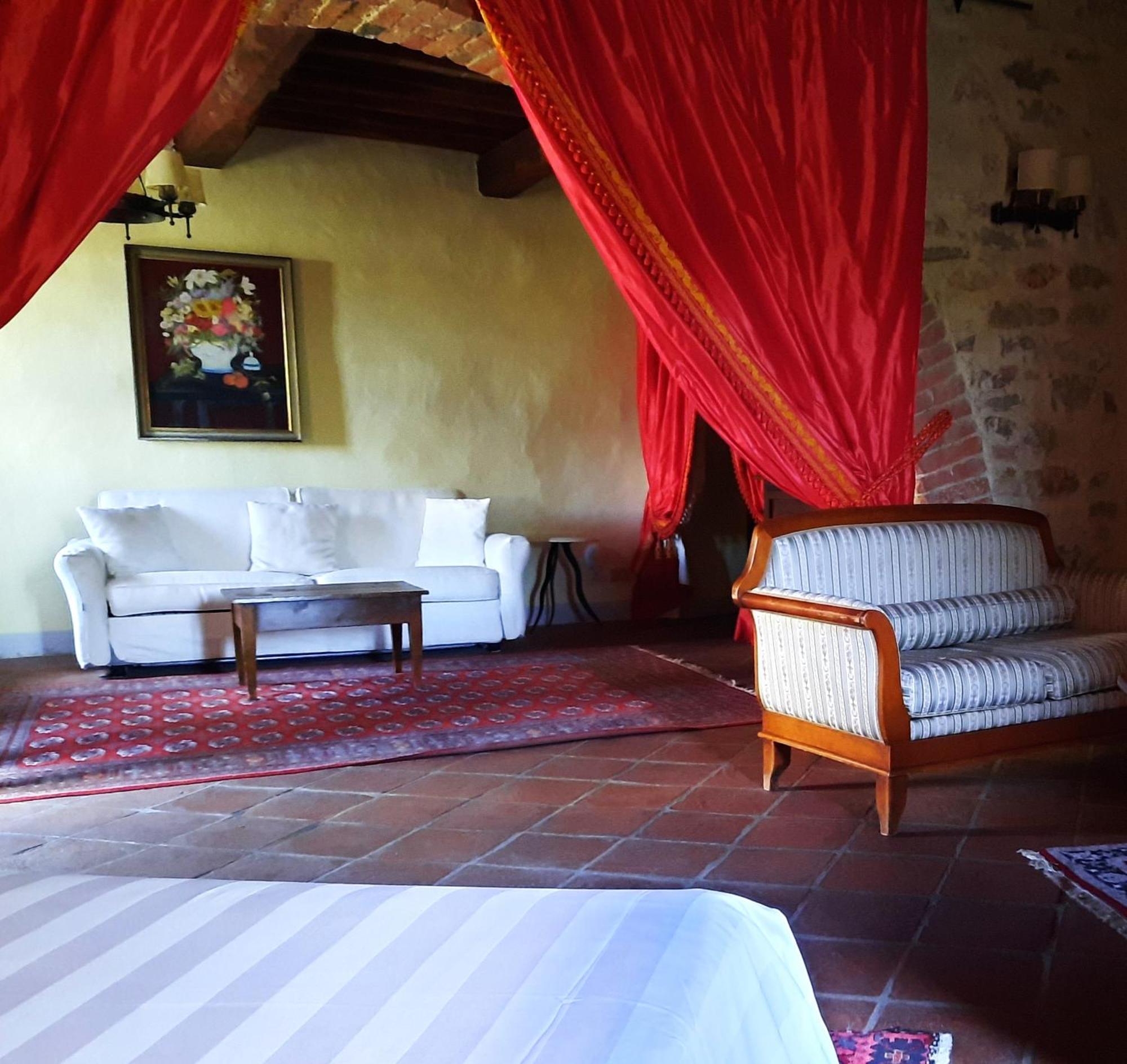 Borgo Livernano Radda in Chianti Eksteriør billede